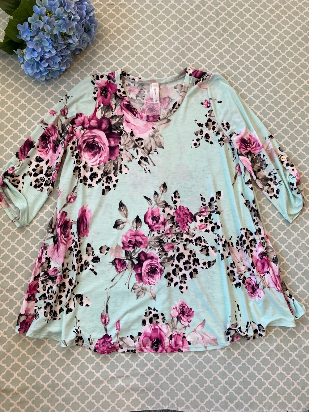 Honeyme Aqua Purple Floral Leopard Print Button Back Trapeze Blouse M W/Pockets
